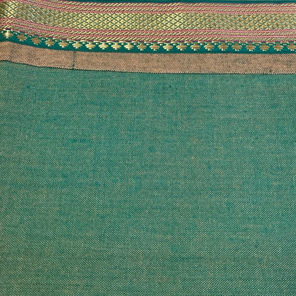 Set of 4 Decorative Embroidered Cloth Table Placemats Dining Place Settings - Picture 11 of 14